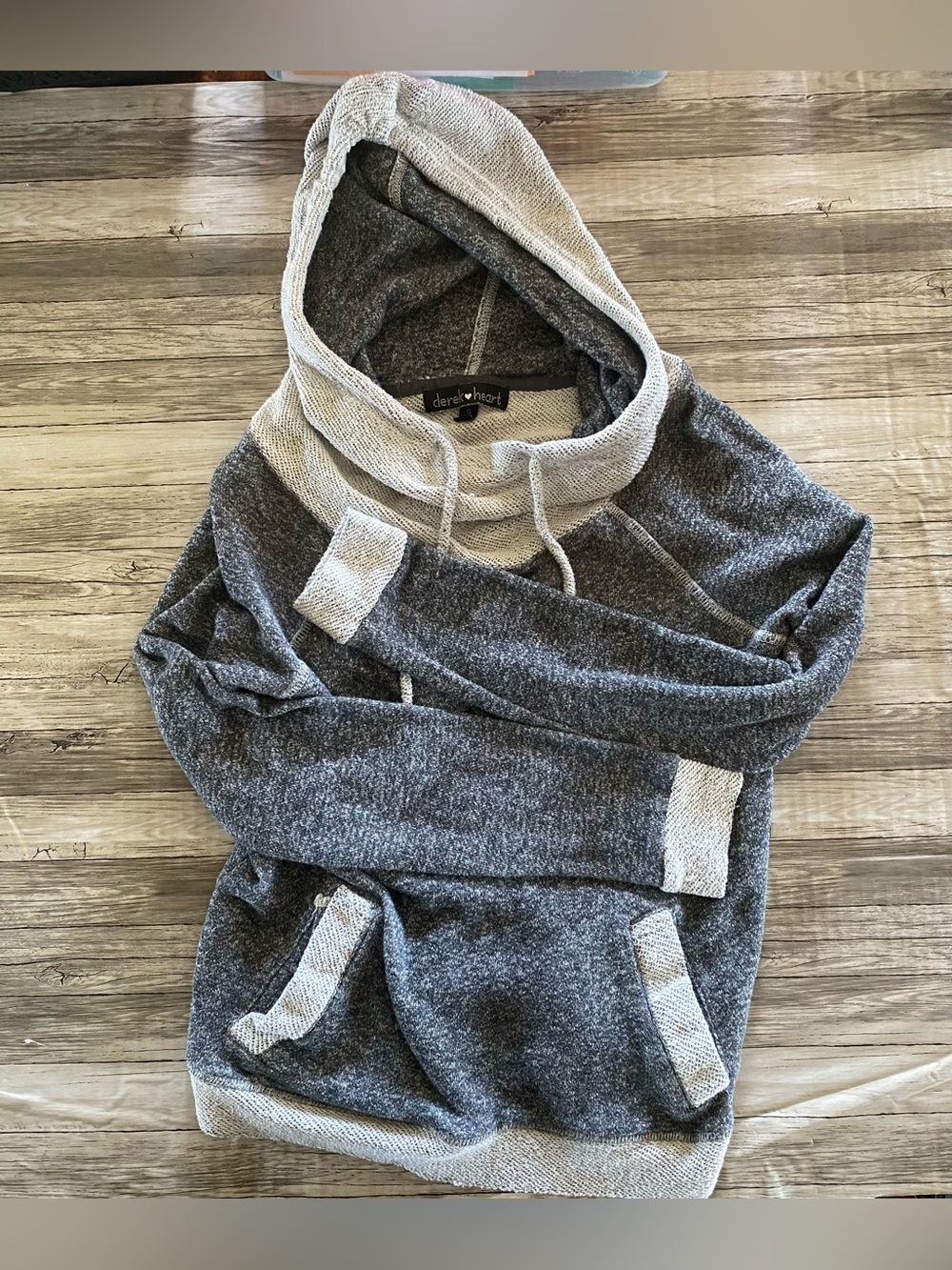 WOMENS DEREK HEART HEATHER GREY HOODIE
